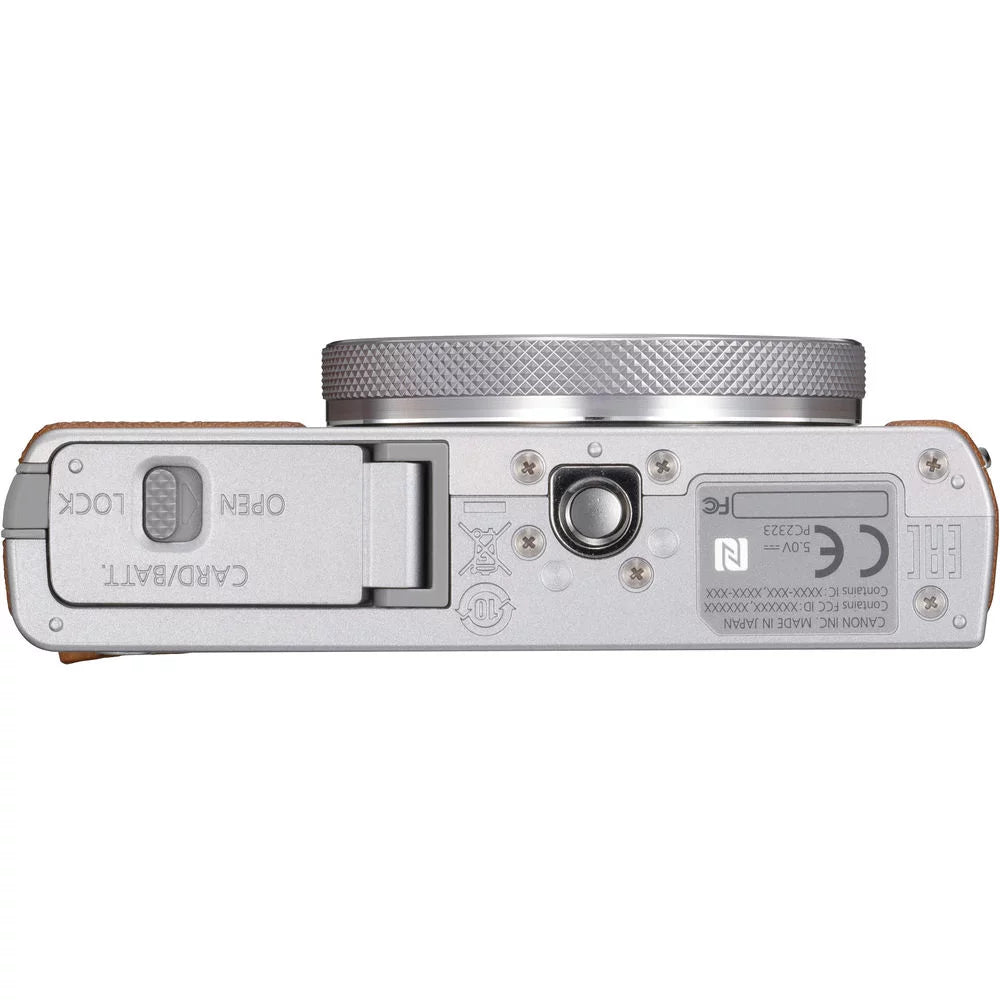 PowerShot G9 X Mark II Digital 20.1MP Camera + EXT BAT + Flash - 32GB Kit