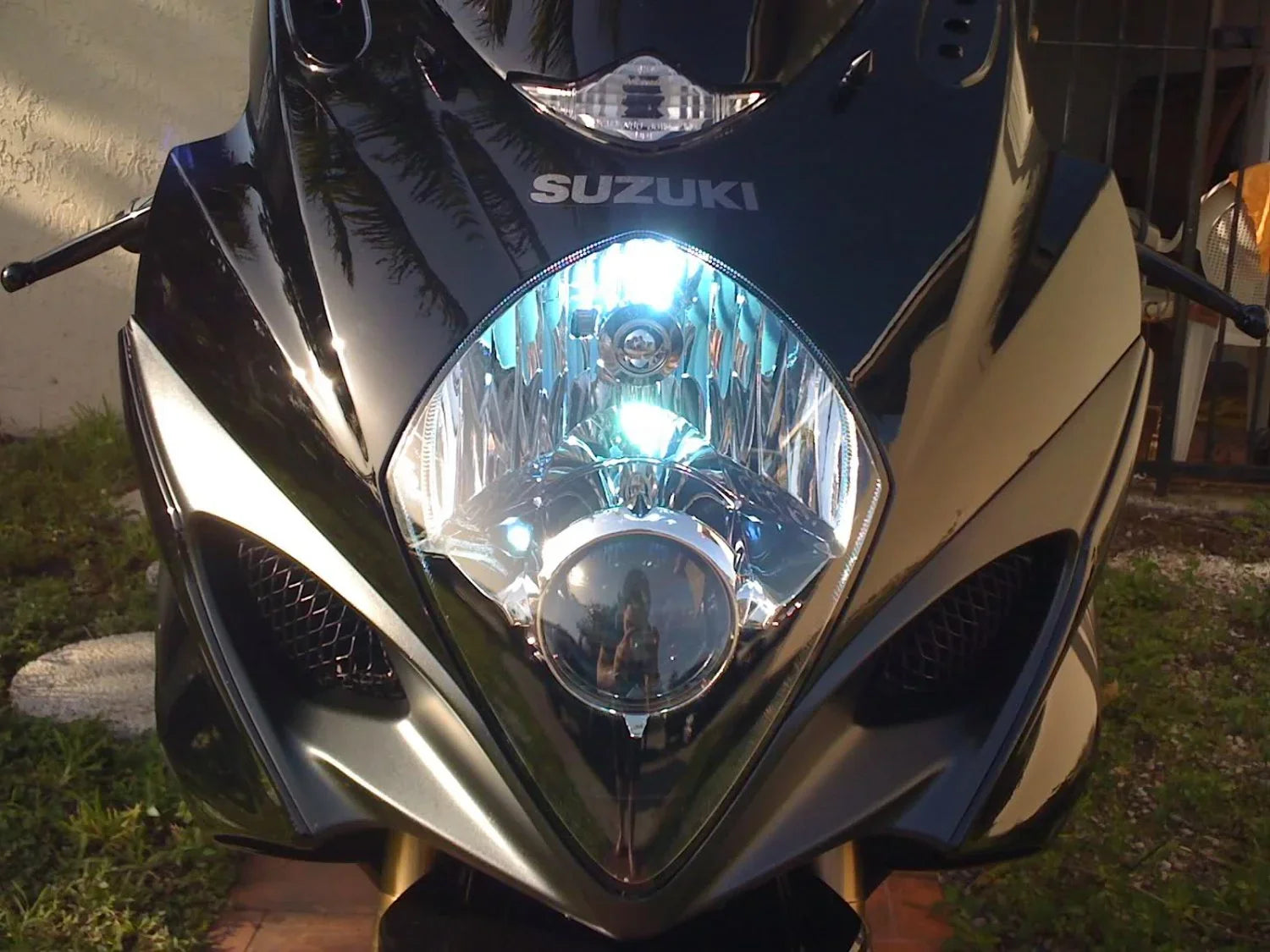 For 2005 2006 2007 2008 Suzuki GSX-R1000 GSXR 1000 Bright White Low High Headlamp Headlight Light Bulbs