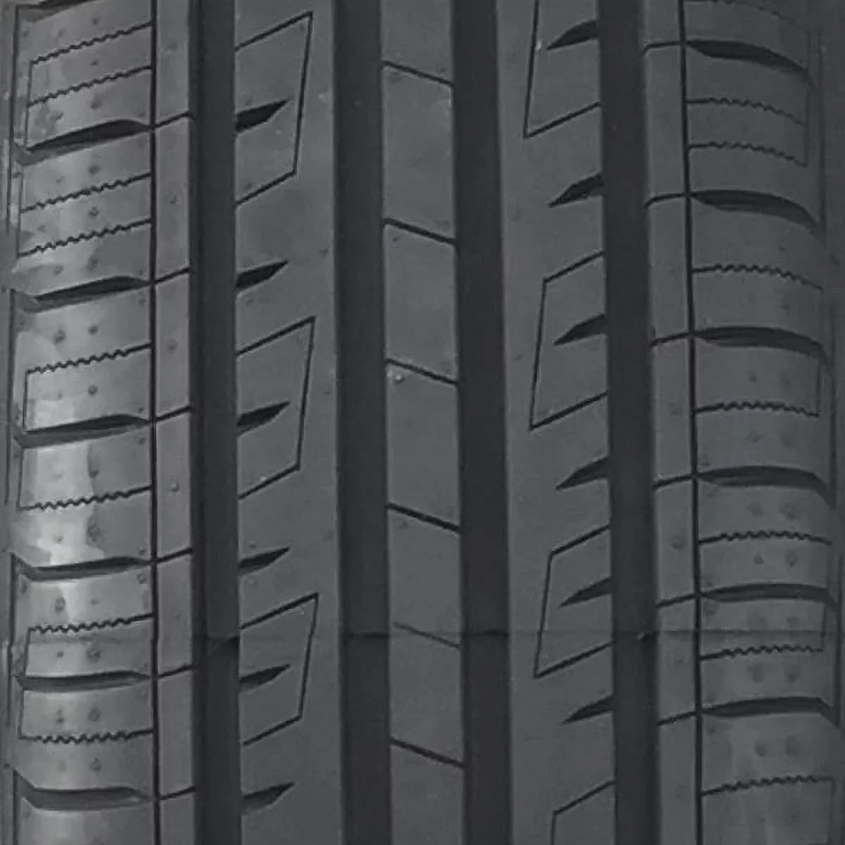 Set of 4 Lionhart LH-501 185/65R14 86H All Season Traction Performance Passenger Tires LHST5011465020 / 185/65/14 / 1856514 Fits: 2008-09 Hyundai Accent L, 2010 Hyundai Accent Blue
