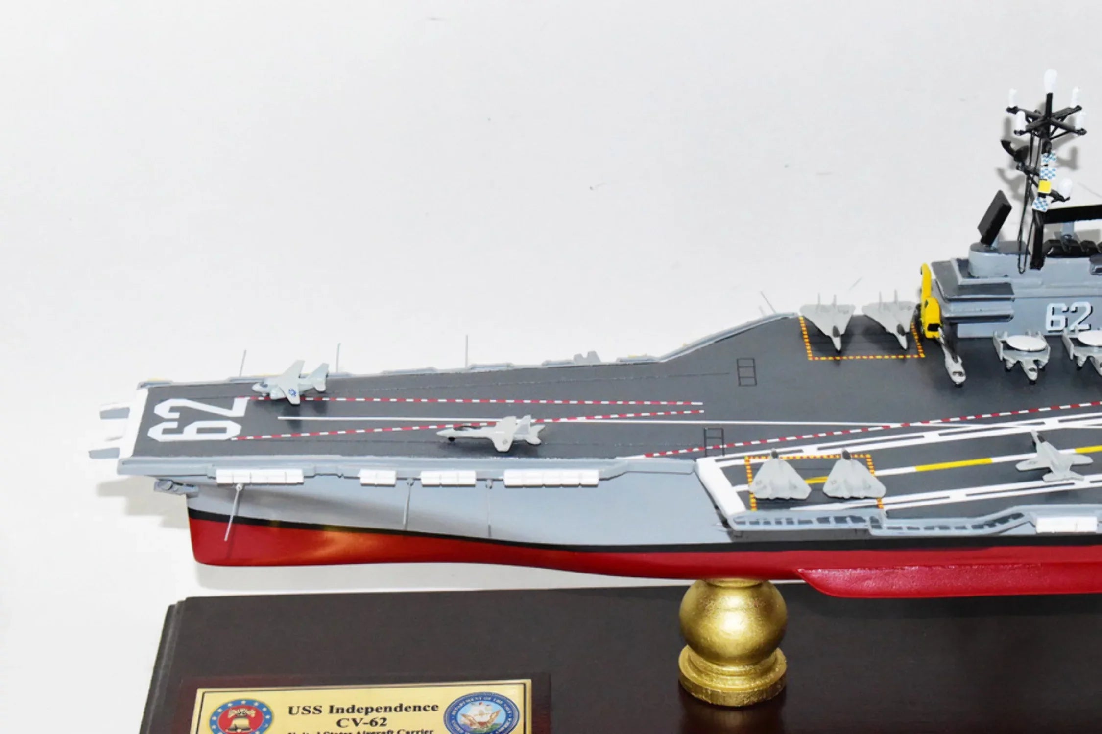 USS Independence CV-62 Aircraft Carrier Model,Navy,Scale Model,Mahogany,Forrestal Class