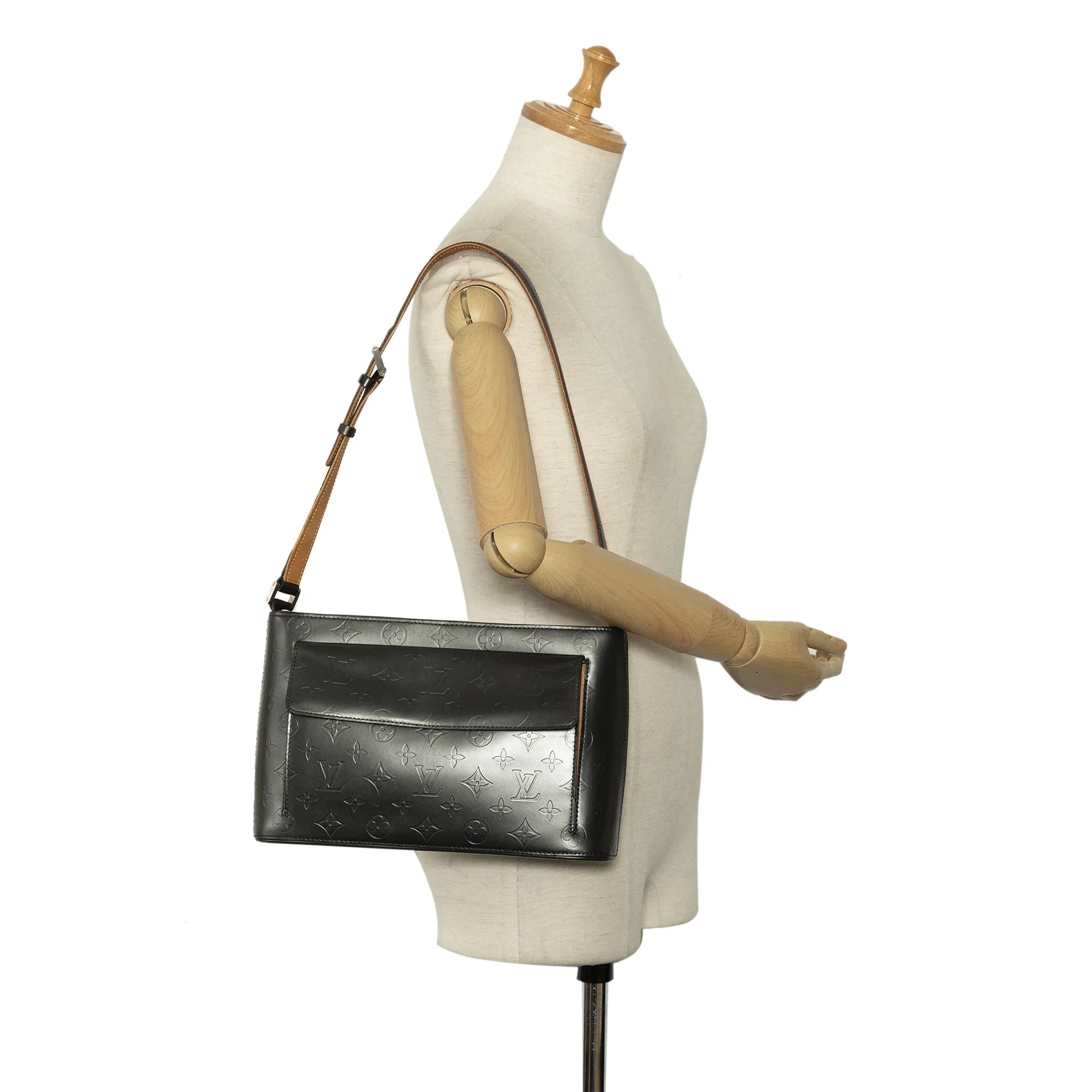 Pre-Owned Authenticated Louis Vuitton Monogram Mat Alston Calf Leather Gray Shoulder Bag Unisex (Good)