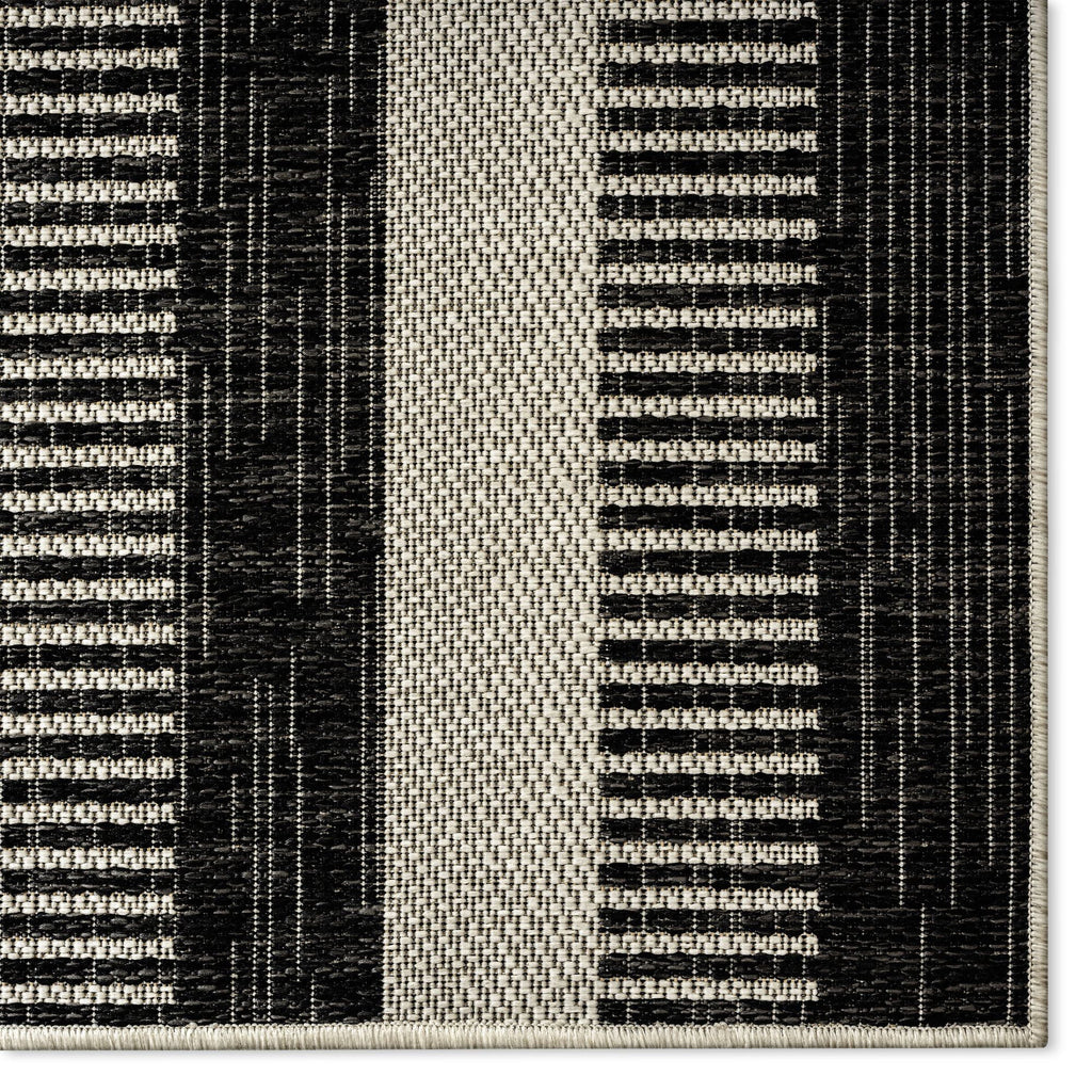 Nicole Miller New York Patio Country Charlotte Modern Striped Indoor/Outdoor Area Rug, Ebony 5'2"x7'2"