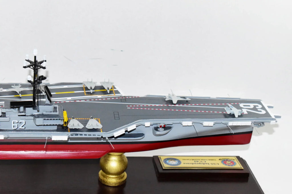 USS Independence CV-62 Aircraft Carrier Model,Navy,Scale Model,Mahogany,Forrestal Class