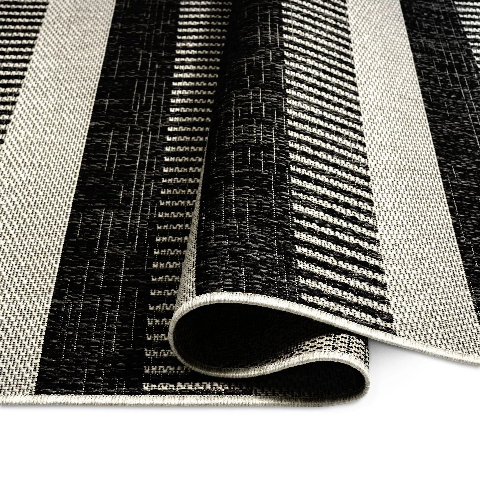 Nicole Miller New York Patio Country Charlotte Modern Striped Indoor/Outdoor Area Rug, Ebony 5'2"x7'2"