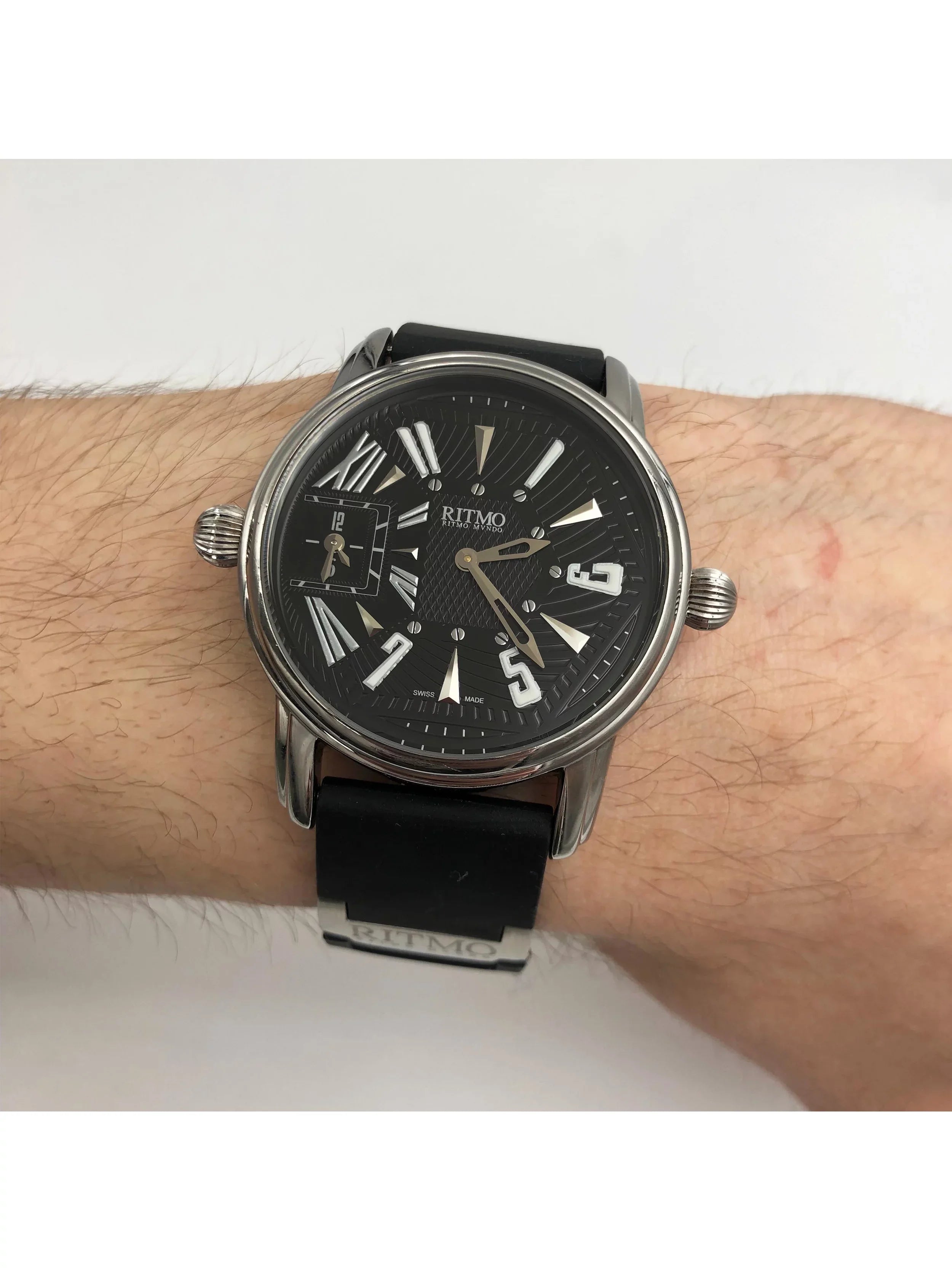 Pre-Owned Ritmo Mundo Ebony Forum Divina Dual Time Steel Rubber Swiss Quartz Watch 121 (Good)