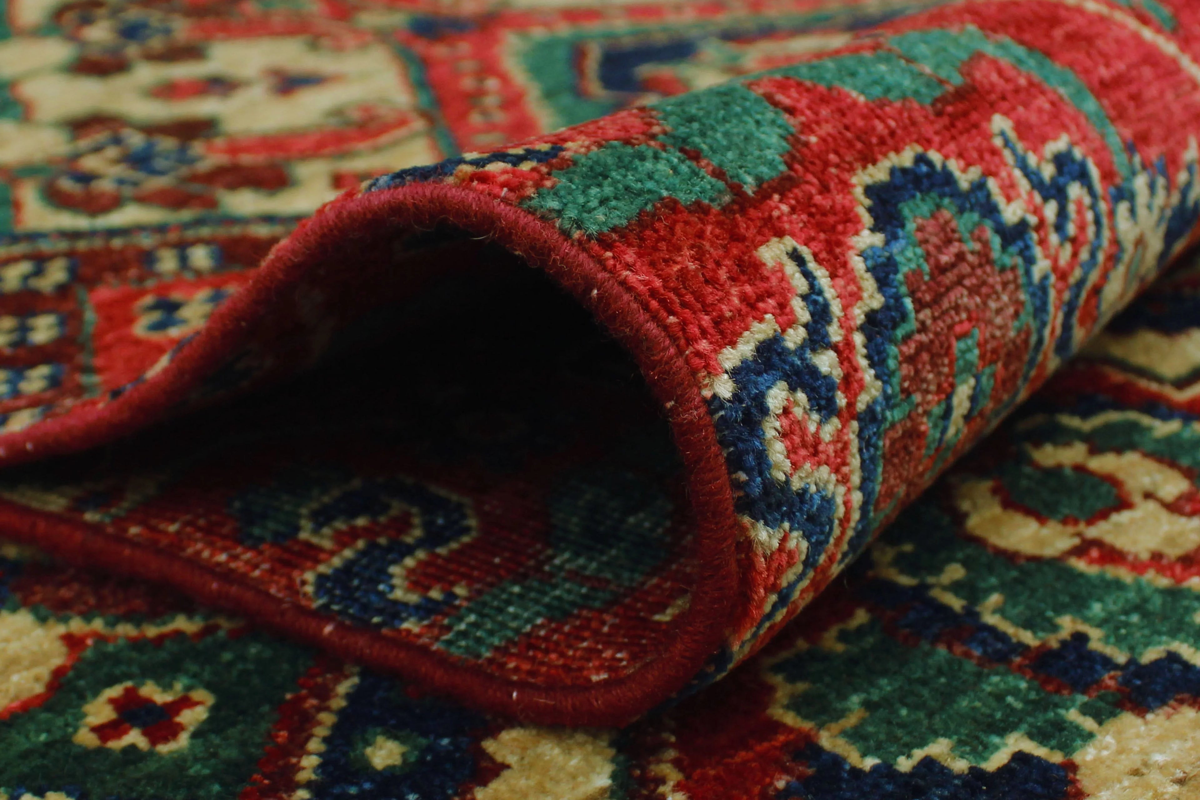 Aria Reggie Red/Blue Rug, 7'11" x 9'10"