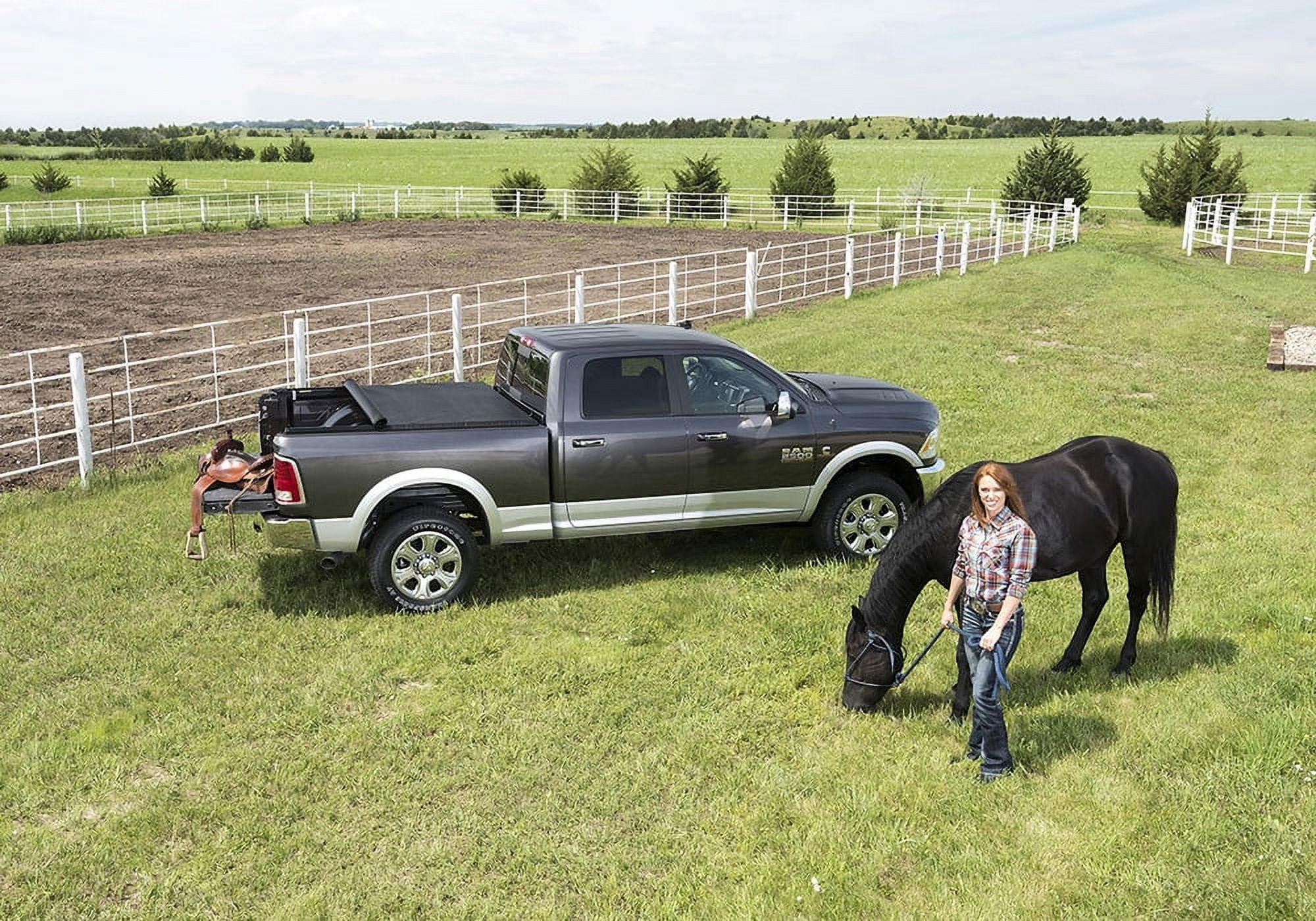 Truxedo Truxport Soft Roll Up Truck Bed Tonneau Cover | 286901 | Compatible with 2019-2022 Dodge Ram 1500 W/ Or w/out Multi-Function (Split) Taiate 6' 4" Bed (76.3")