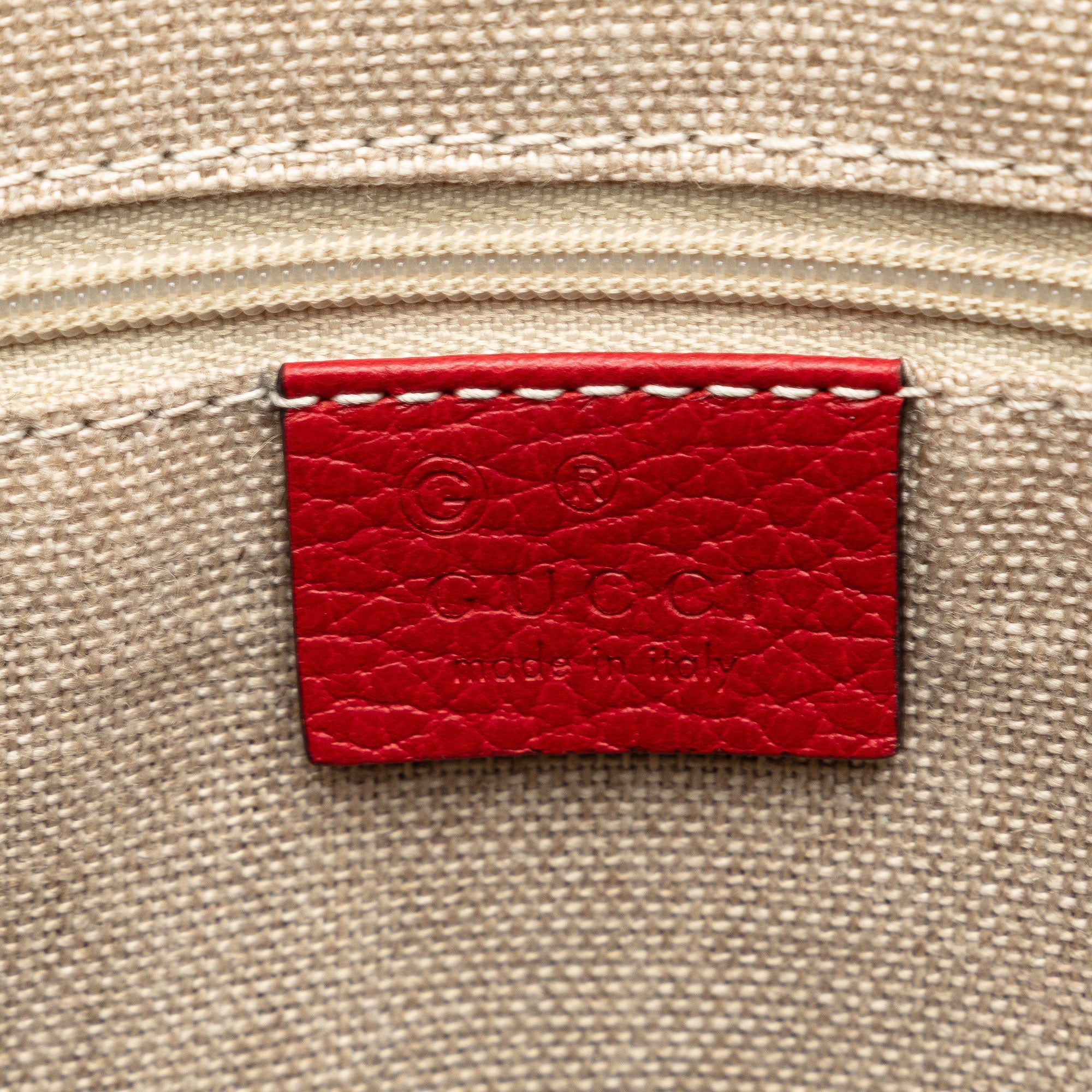 Pre-Owned Authenticated Gucci Convertible GG Charm Dome Satchel Calf Leather Red Unisex (Good)